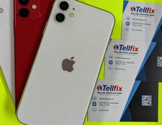 Apple iPhone 11. 64GB. Factory Unlocked 🔓 Like New Condition. With Warranty.