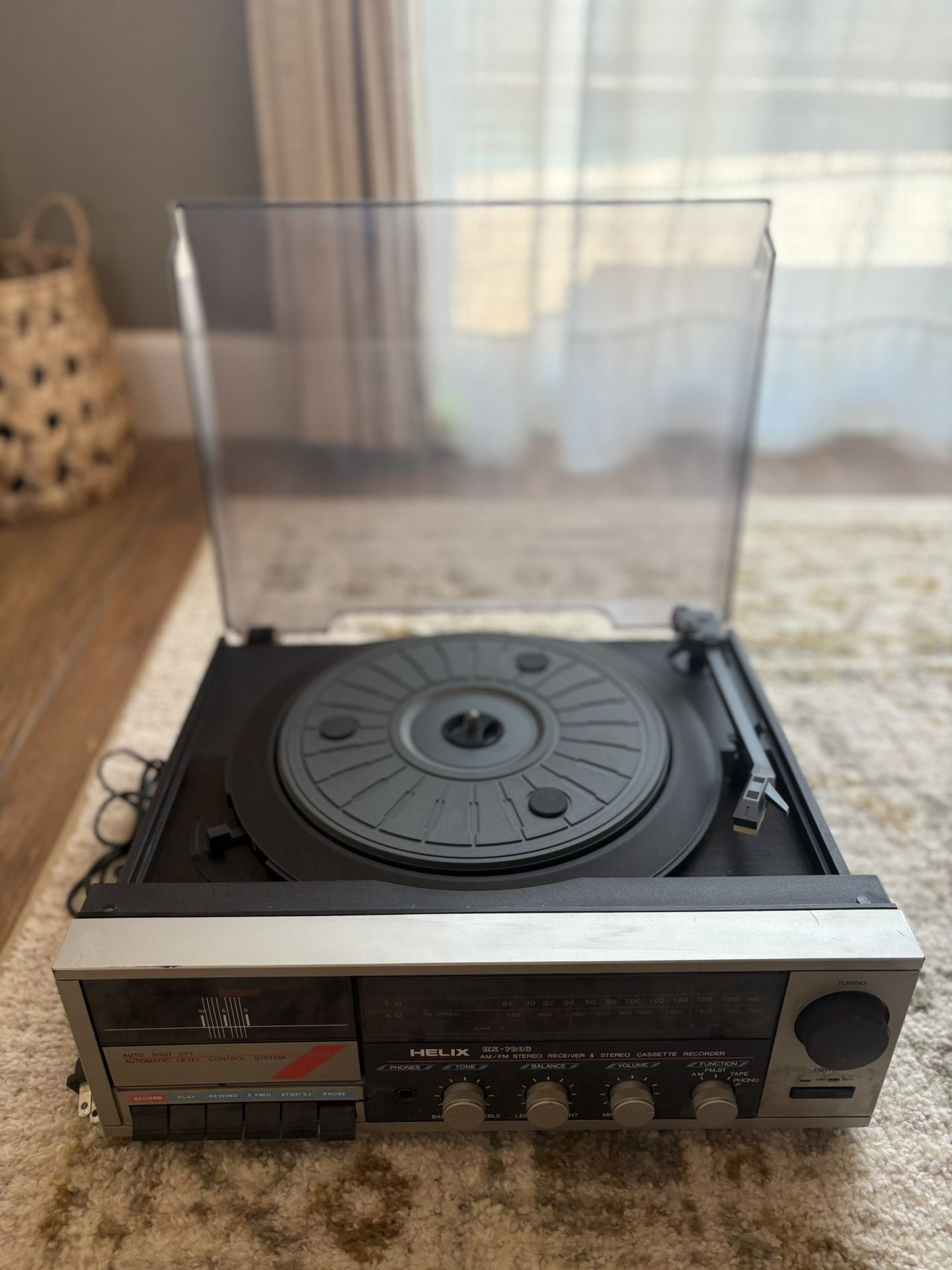 Helix HX - 7803 AM/FM Receiver / Stereo Cassette Recorder / Recorder Player - Flaws See Description!!!