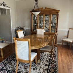Gorgeous Dining Room Set