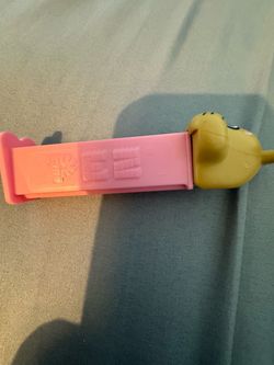 Bunny pet dispenser
