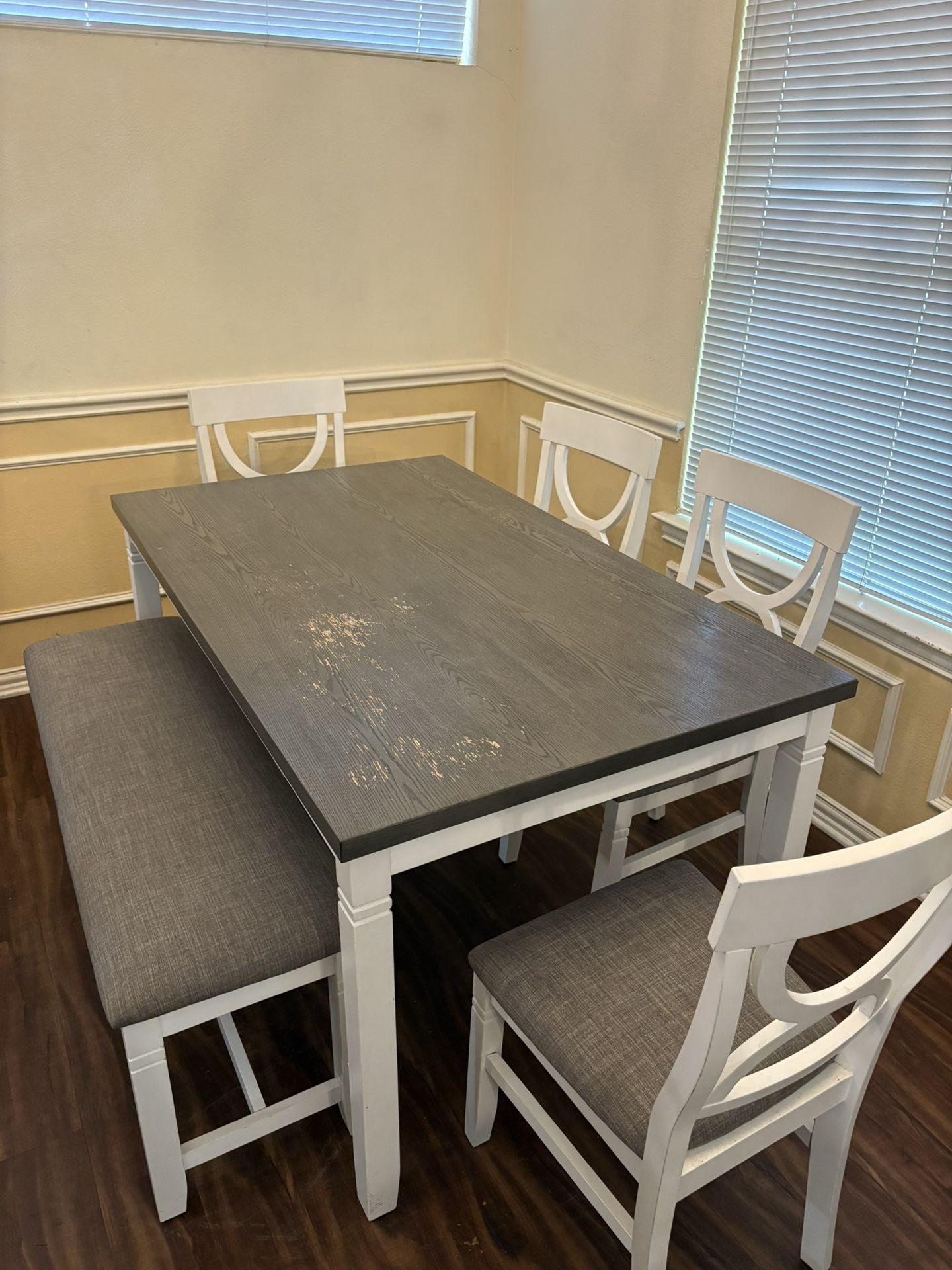 Wooden Dining Room Table 