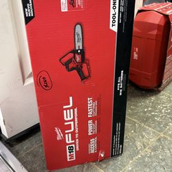 Milwaukee New Hatchet 8” Pruning Saw 18M Fuel Brushless - No Battery