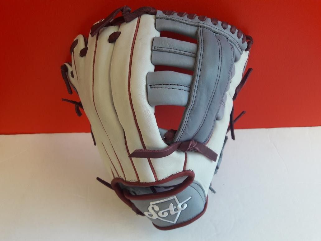 Baseball softball glove made in mexico