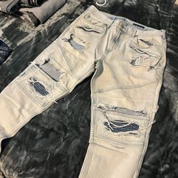 Ripped Jeans