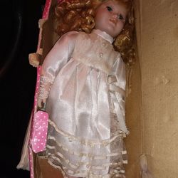 DOLL/ MAKE OFFER 