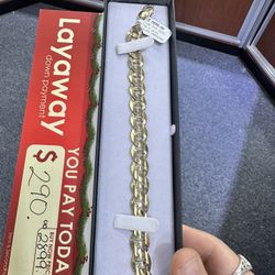 10kt Gucci Bracelet 