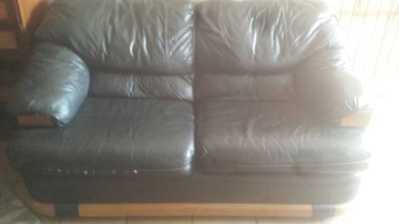 Vintage leather love seat
