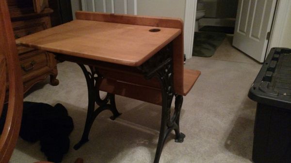 1907 Antique Iron And Wood School Desk For In East Windsor Ct 1907 Antique Iron And Wood School Desk