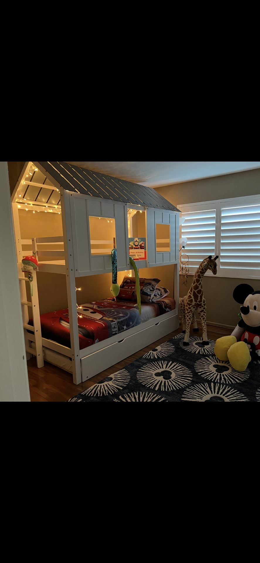 Twin / Twin House Bunk Bed