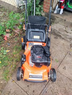 Brand new self propelled bagger lawnmower