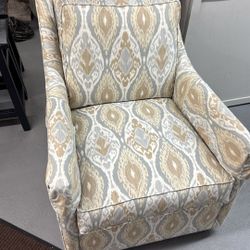 Comfy swivel chair, excellent shape