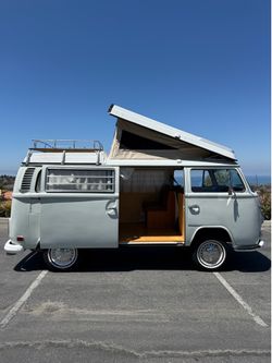 1972 VW Bus Westfalia