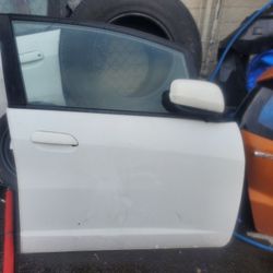 2009 2010 2011 2012 2013 Honda Fit left Door And Right Door And Truck 