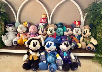 Disney 50th Mickey Plusie