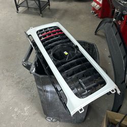 2022 G63 Front Oem Grill 