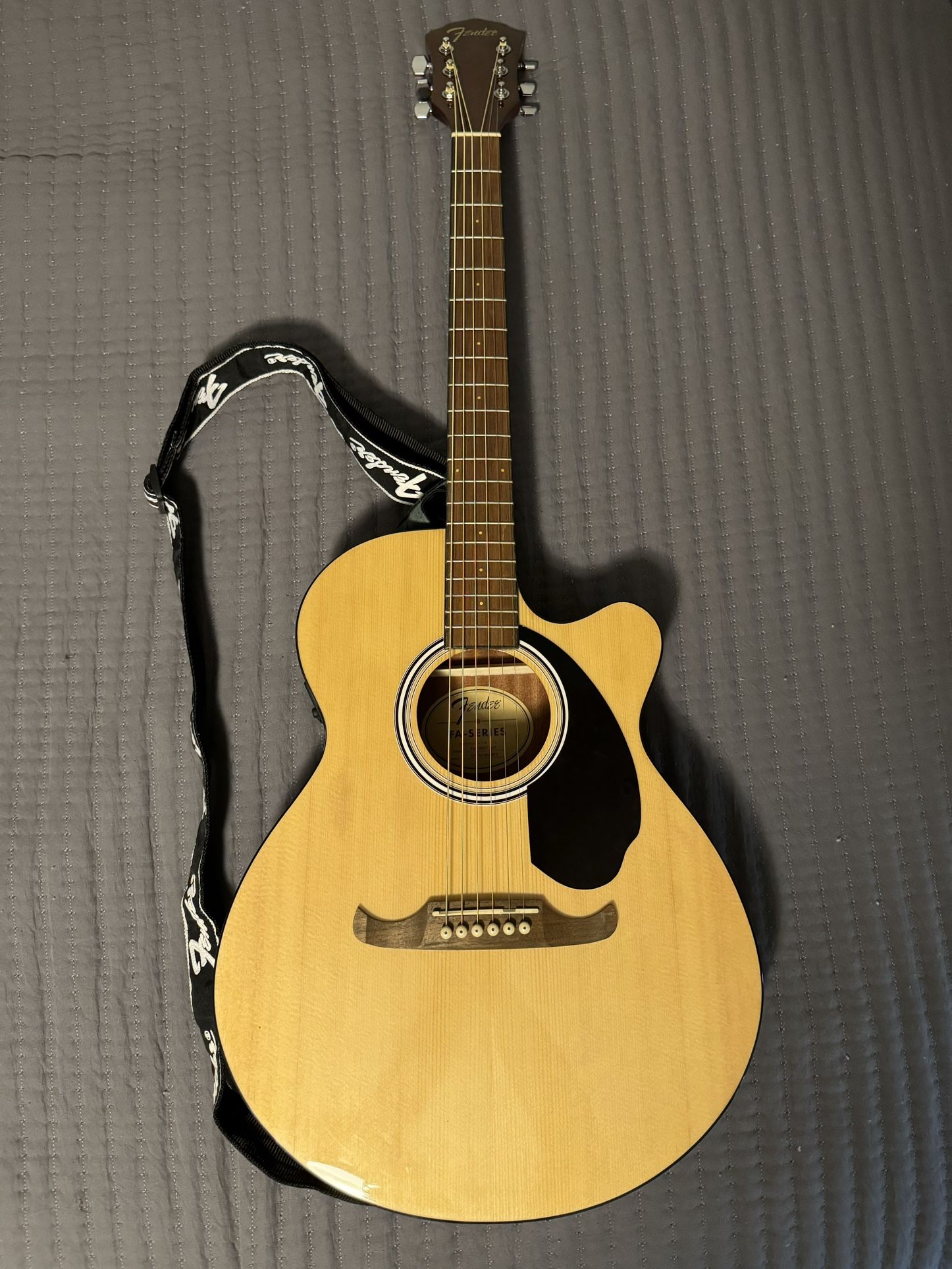 Fender Acoustic-Electric Guitar