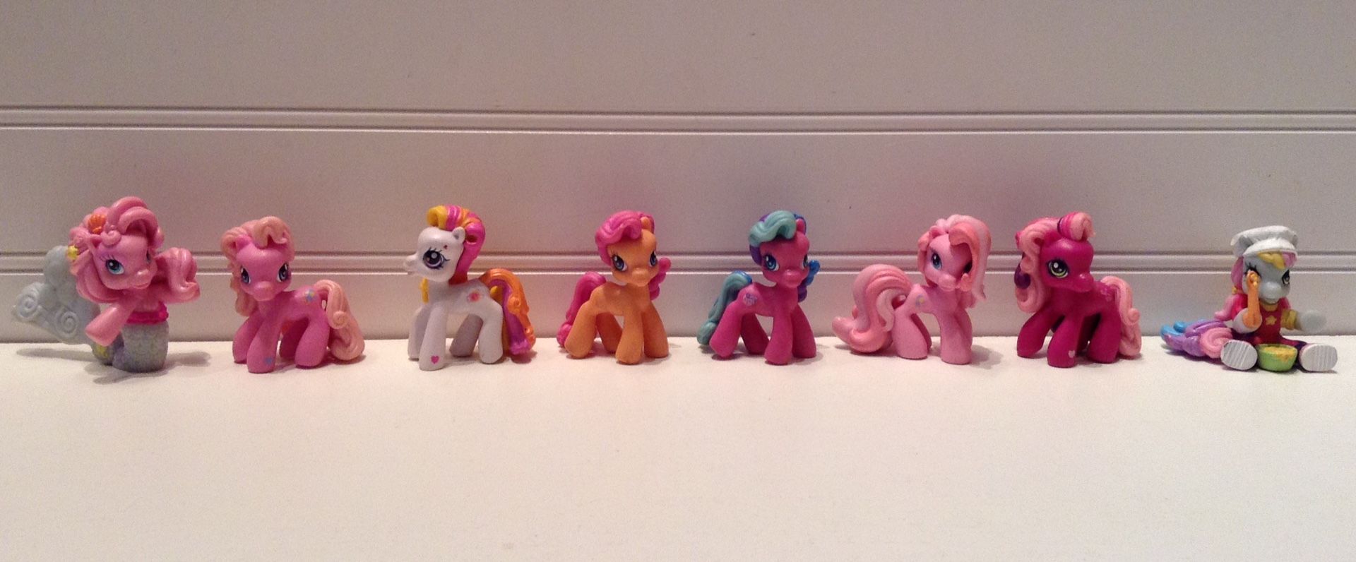 Hasbro My Little Pony G3 Ponyville 2" Ponies Figurines