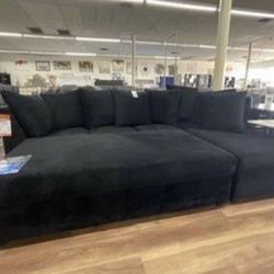 New USA Made All Black Super Comfy Sectional Sofa Couch *Ottoman Sold Separately* 