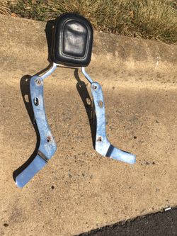 Motorcycle sissy backrest