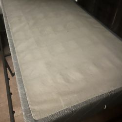 Twin Bed With Box Spring 