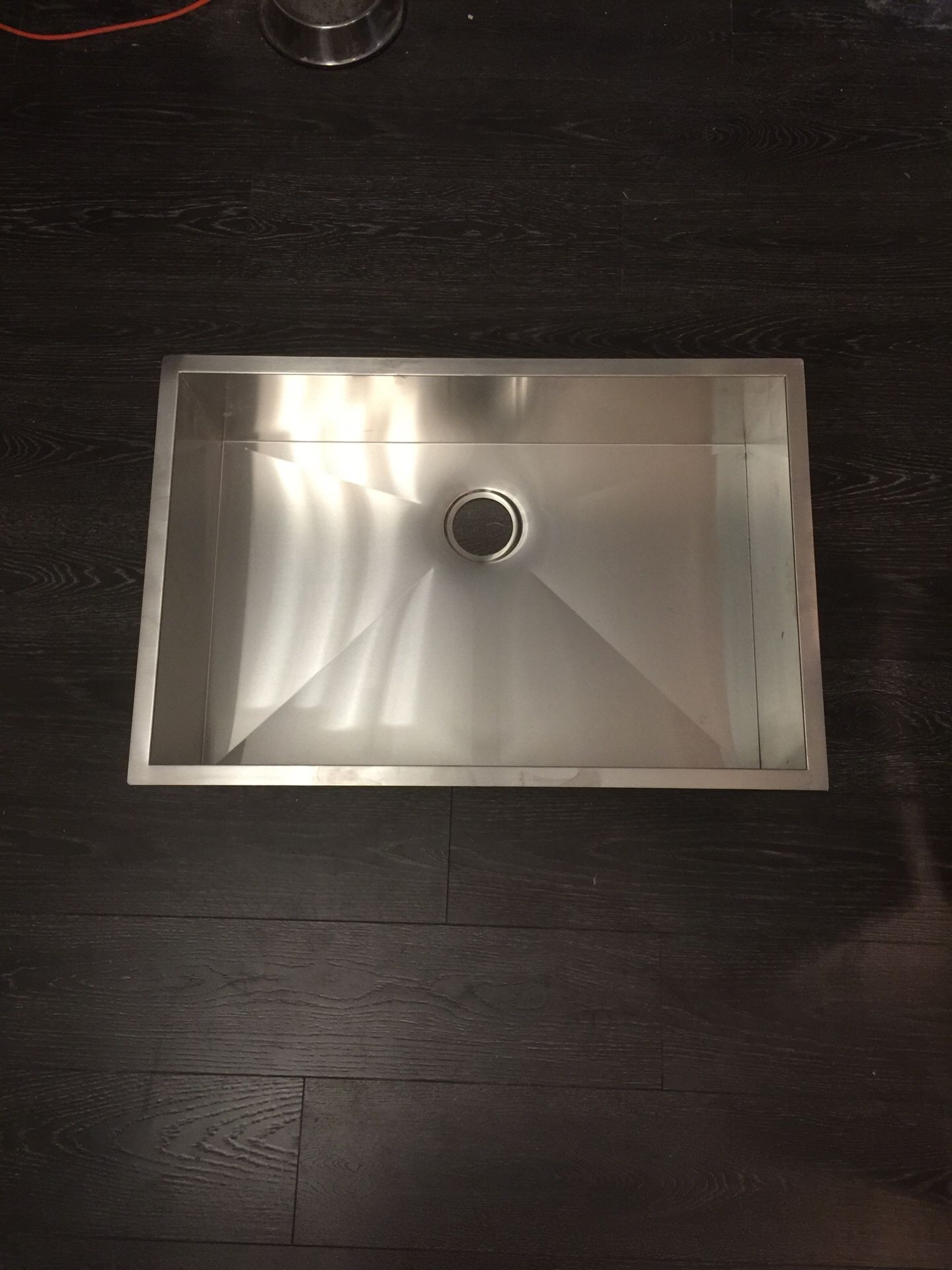 New Large Undermount Stainless Steel Sink 33”x22”x9” with sink grate and drain