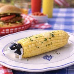 Charcoal Companion USA 2000s Cow Corn Holders Set Of 4, NIB