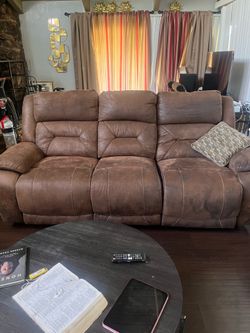 Three piece recliner sofa set