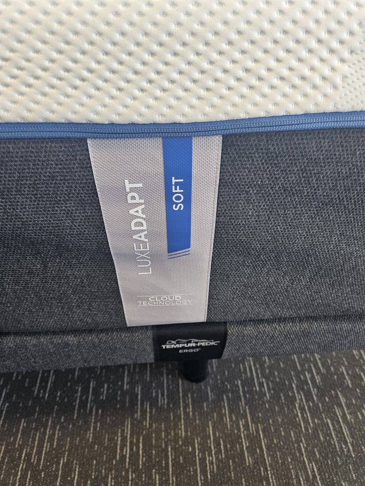 Tempur Pedic LuxeAdapt 45% Off!!!!