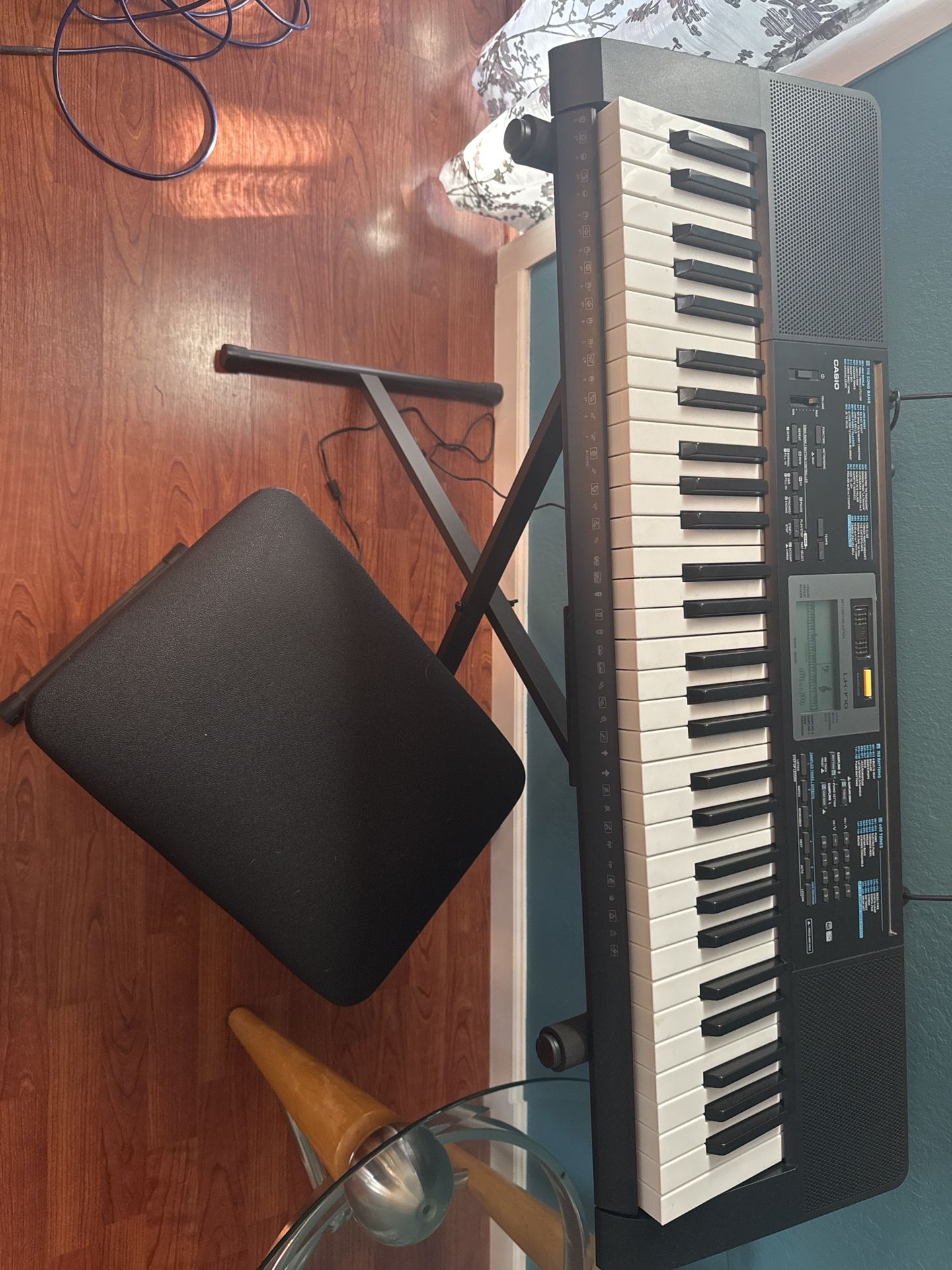 🎹 Casio 61-Key Keyboard + Stand + Bench – $80 (Full Bundle!)