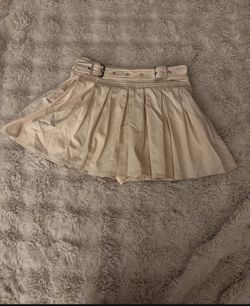 Cute Crème Skirt