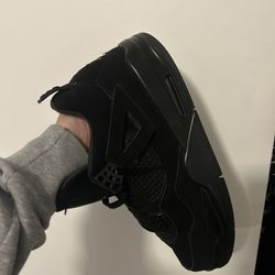 Black Cats 4s