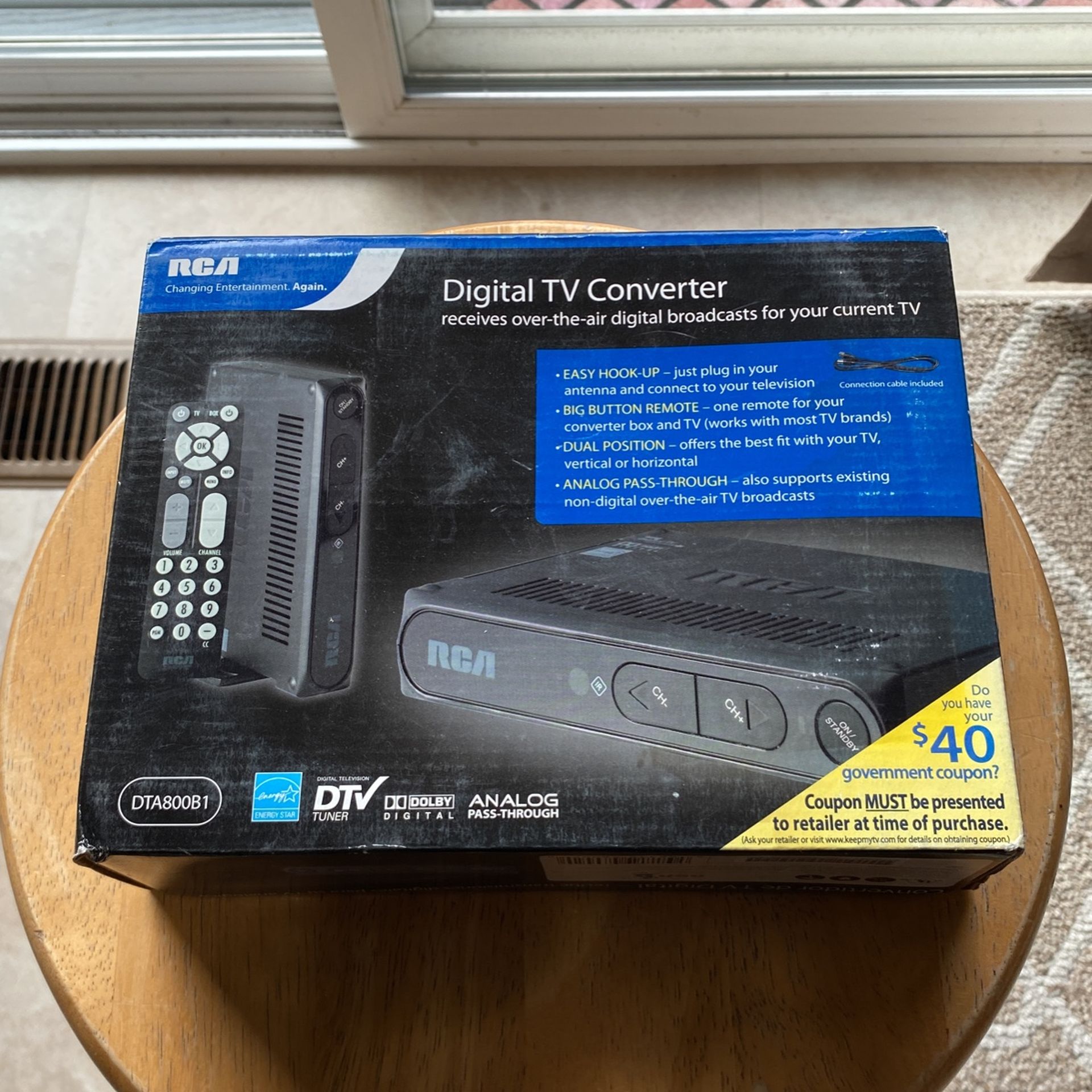 RCA Digital TV Converter Box OTA Digital to Analog Brand New