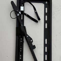 TV Mount Flat On Wall