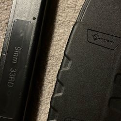 Magazines For Hole Punches.