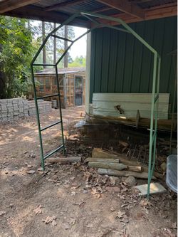 Arched arbor