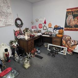 WAREHOUSE SALE 10/25-10/30 8-8 DAILY