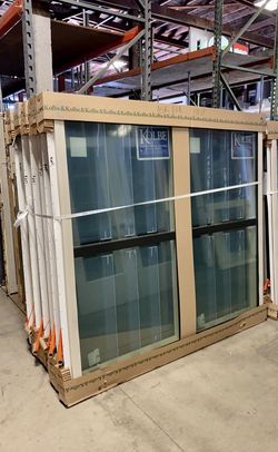 Storm-ready impact windows.
Custom fit. Competitive pricing.