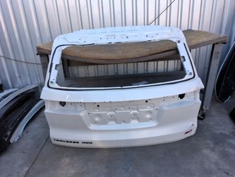 2024-2025-2026 CHEVROLET TRAVERSE LIFTGATE OEM USED #12476