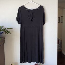 Calvin Klein mid length skirt pre loved size L