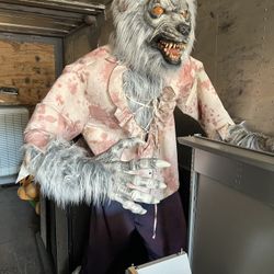 Wolf Mechanical  Decor  ( Spooky Decoration ) 