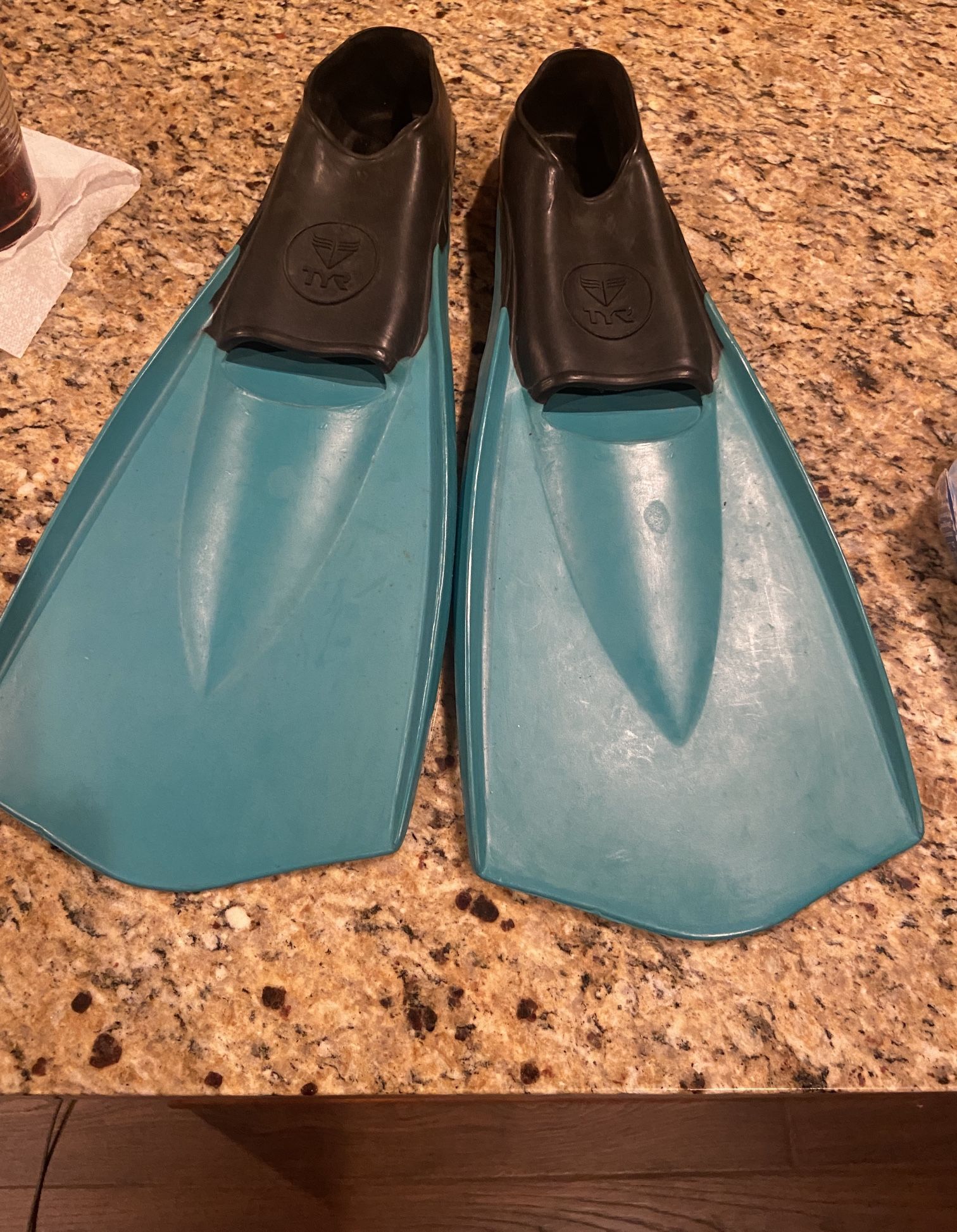 Swim Fins TYR Brand Size 911 Men’s for Sale in San Marcos, CA OfferUp