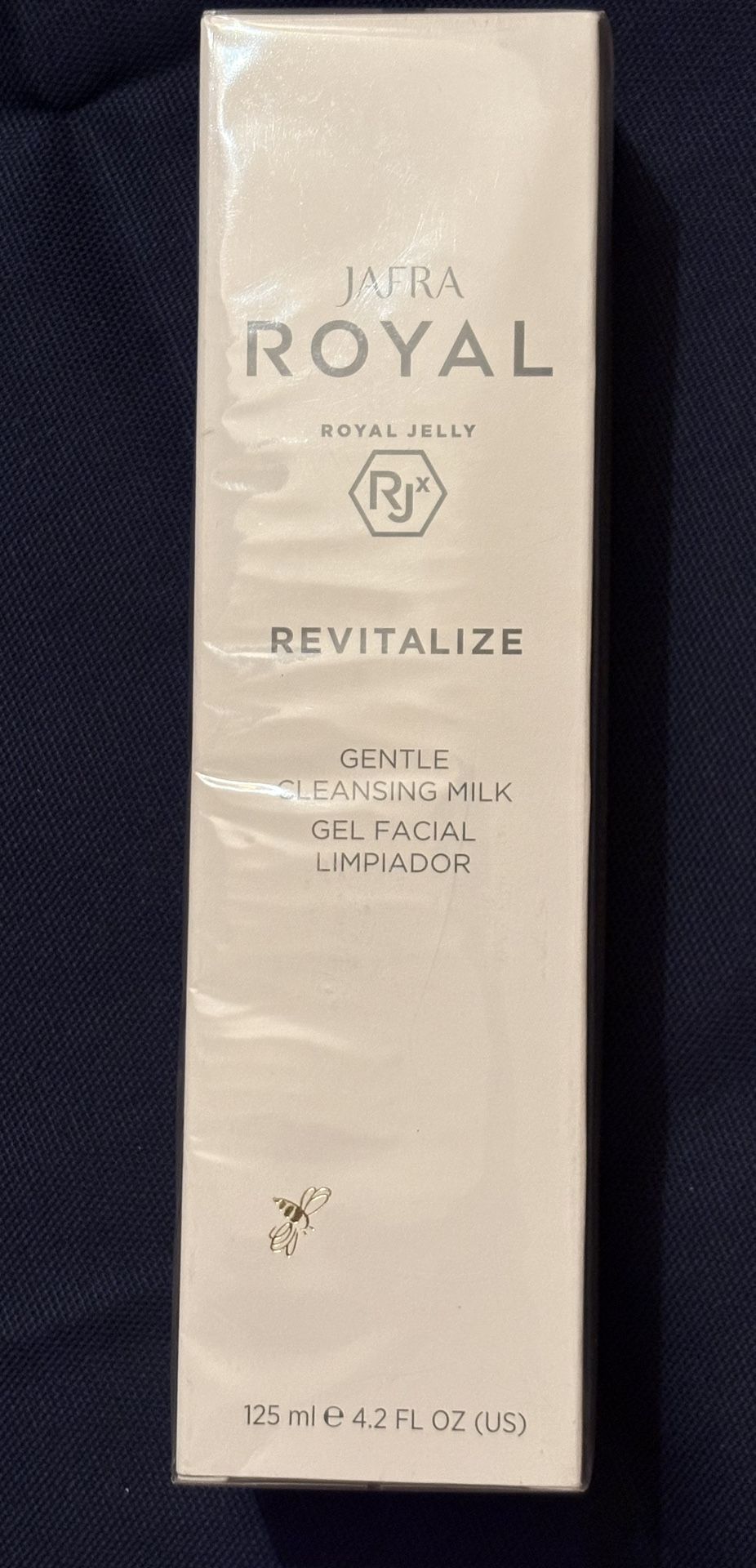 Jafra Royal Revitalize Gentle Cleansing Milk