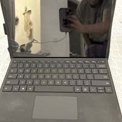 Microsoft Surface Pro 7 & Docking Station 