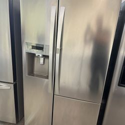 Side By Side Kenmore Refrigerator 