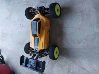 1/8 scale rc car losi 8 4.0 little run time