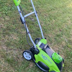 Greenworks 40V Electric Lawnmower 