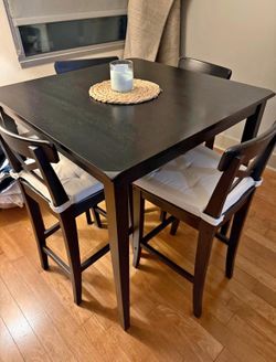 Table chairs