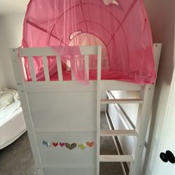little Girls  House Bed Set