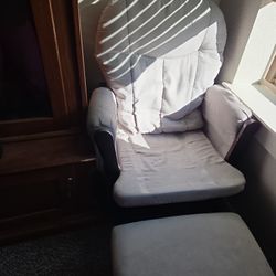 Nursery Glider Rocking Chair