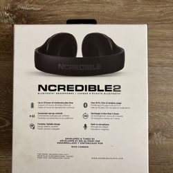 Headphones 